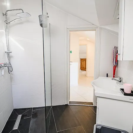 Apartmán Sleek And Stylish With Sea View