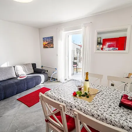 Sleek And Stylish With Sea View * Umag